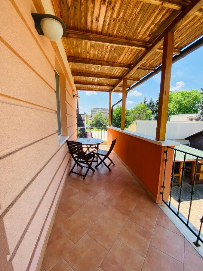 Apartamento Gabi Lux Apartman Hajdúszoboszló Exterior foto