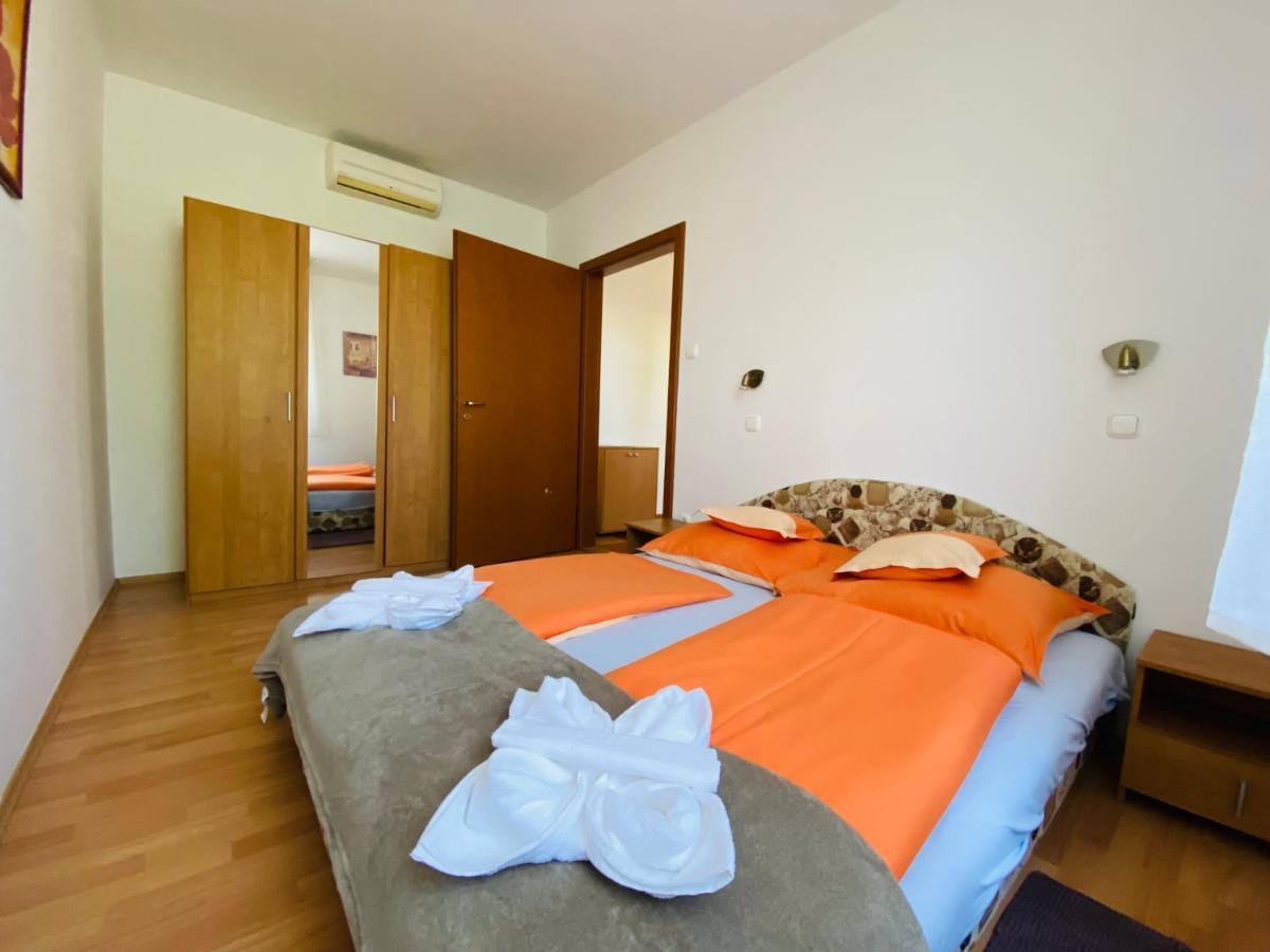 Apartamento Gabi Lux Apartman Hajdúszoboszló Exterior foto